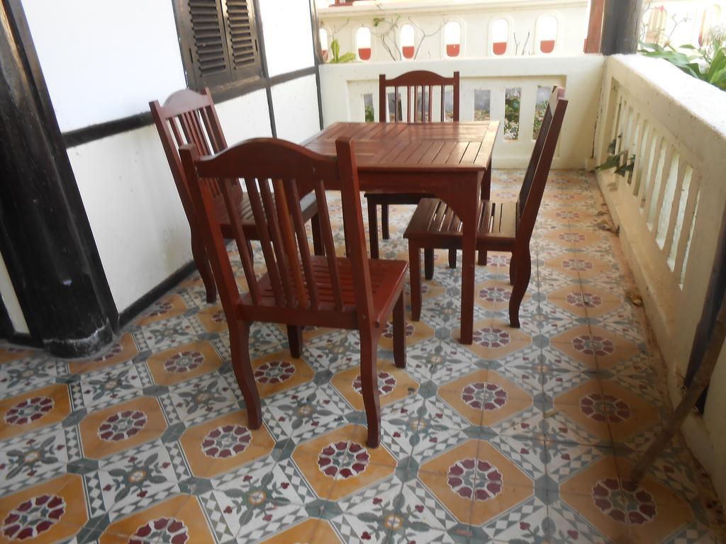 Kongmany Colonial House Hotell Muang Không Eksteriør bilde